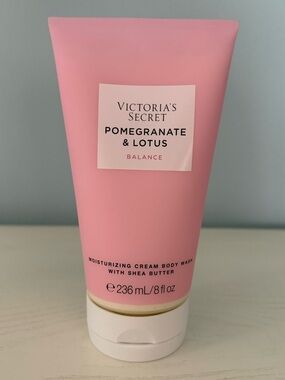 🆕 Victoria’s Secret Pomegranate & Lotus Moisturizing Cream Body Wash / NWOT!